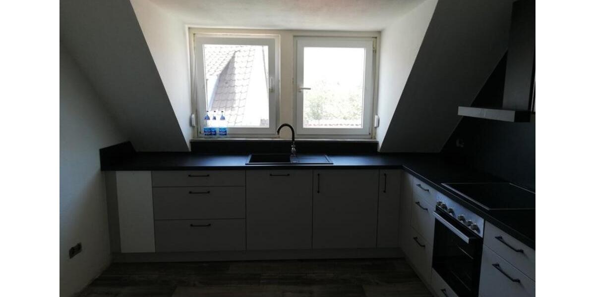 Schöne 3-Zimmer-DG-Wohnung 3 zimmer