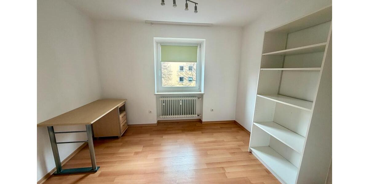 Etagenwohnung München Ramersdorf-Perlach - 4 Zimmer, 92 m&sup2;, 2.600&euro; | Angebot:25431634