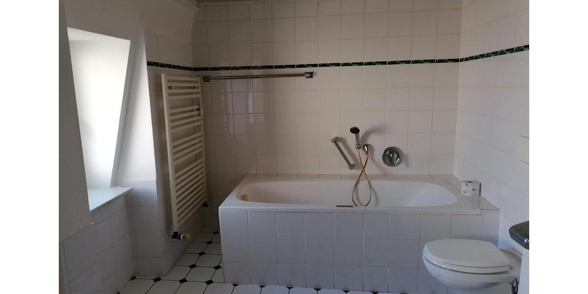 Doppelhaushälfte Waldkappel - 5 Zimmer, 157 m&sup2;, 1.340&euro; | Angebot:25989142