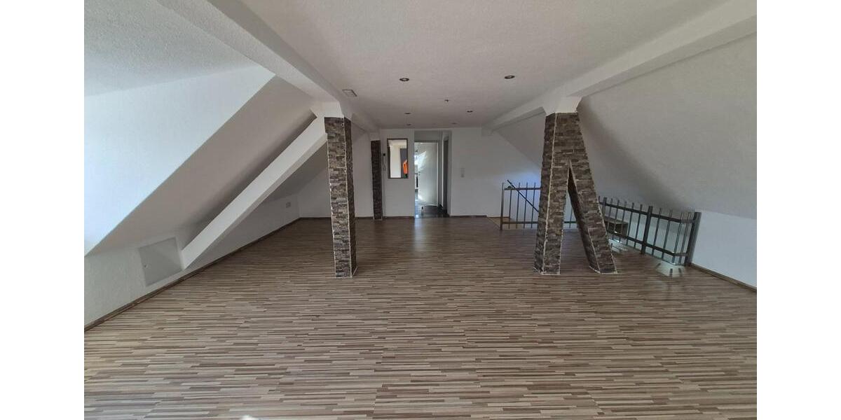 Dachgeschoßwohnung Nennslingen - 2 Zimmer, 85 m&sup2;, 650&euro; | Angebot:25056938