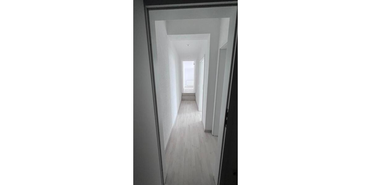 Erdgeschoßwohnung Limburg an der Lahn - 4 Zimmer, 110 m&sup2;, 1.000&euro; | Angebot:26610190