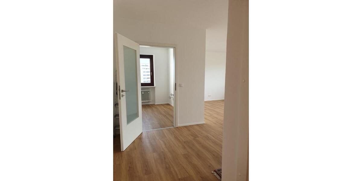 Etagenwohnung Burghausen - 2 Zimmer, 74 m&sup2;, 870&euro; | Angebot:25794987