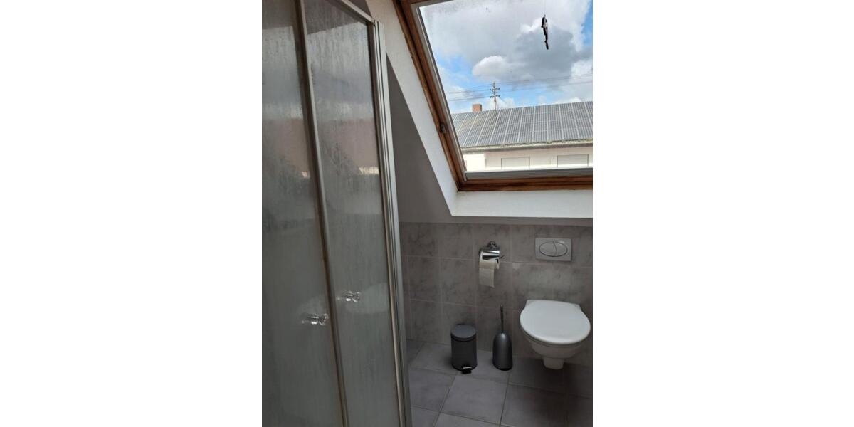 Dachgeschoßwohnung Ilbesheim bei Landau in der Pfalz - 1 Zimmer, 25 m&sup2;, 349&euro; | Angebot:25989172