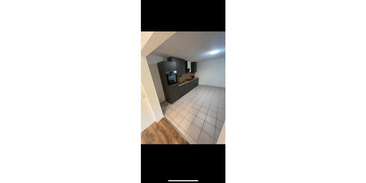 Erdgeschoßwohnung Bergen - 4 Zimmer, 110 m&sup2;, 800&euro; | Angebot:24786954