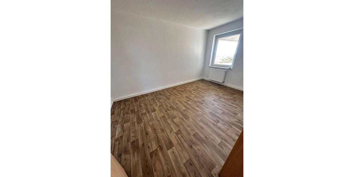 Etagenwohnung Prenzlau - 4 Zimmer, 93 m&sup2;, 570&euro; | Angebot:26202302