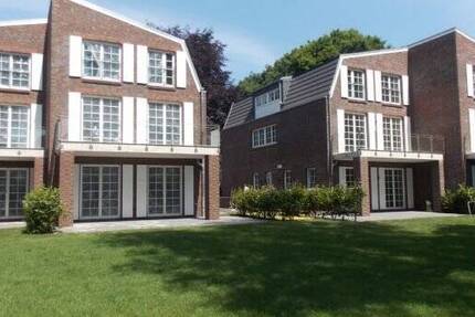 Familienfreundliche 3 Zimmer-Maisonette-Wohnung auf parkähnlichem Grundstück in Nienstedten