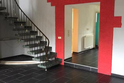 Wohnung Mandelbachtal - 5 Zimmer, 150 m&sup2;, 800&euro; | Angebot:24597930