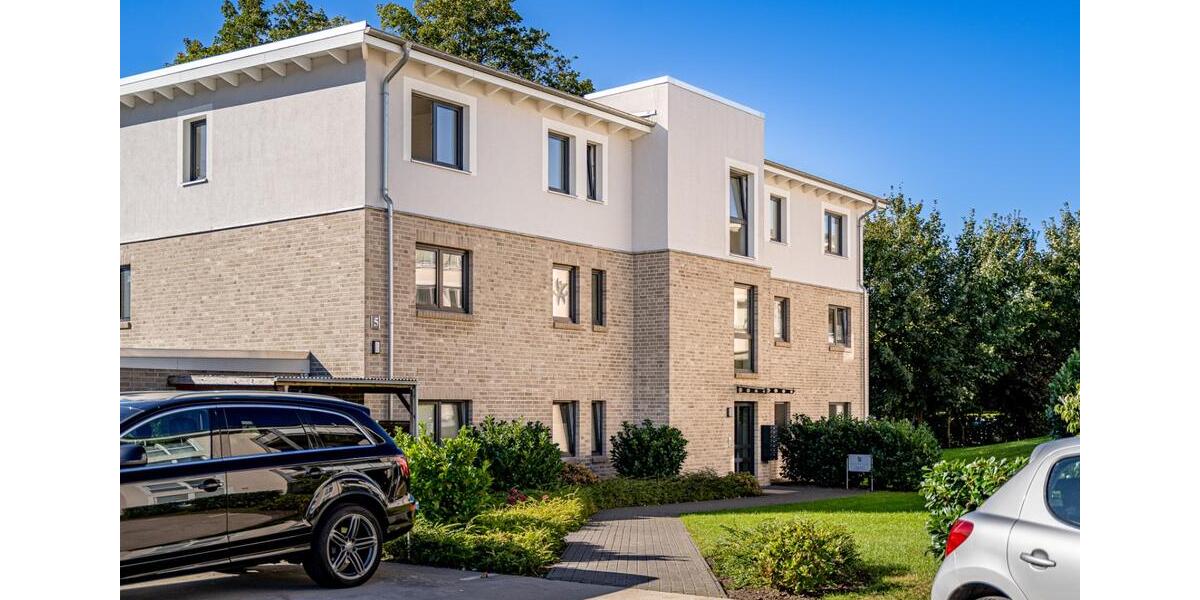 Helle Neubau Wohnung im 1. OG mit Fahrstuhl 2 zimmer