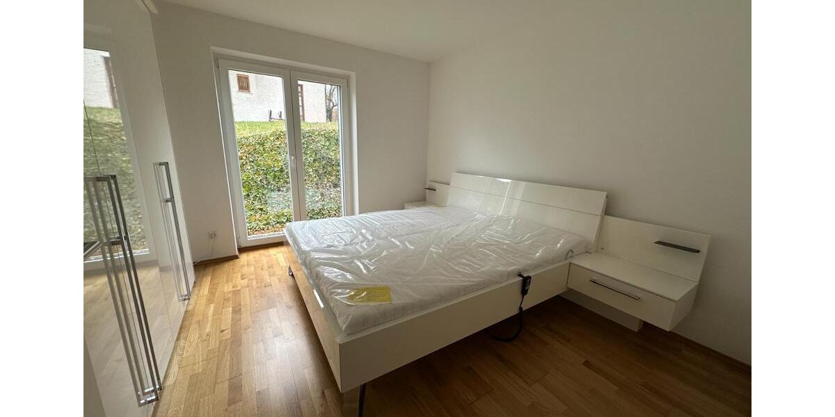 Erdgeschoßwohnung Rödental - 3 Zimmer, 86 m&sup2;, 895&euro; | Angebot:25636486