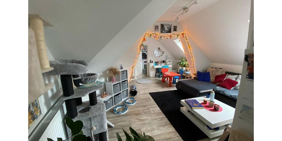 Dachgeschoßwohnung Köthen (Anhalt) - 3 Zimmer, 53 m&sup2;, 410&euro; | Angebot:24573441