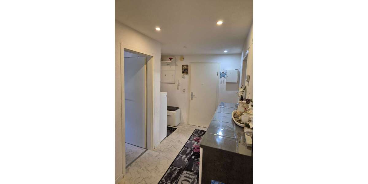 Etagenwohnung Ludwigsburg Hoheneck - 3 Zimmer, 75 m&sup2;, 980&euro; | Angebot:26991878