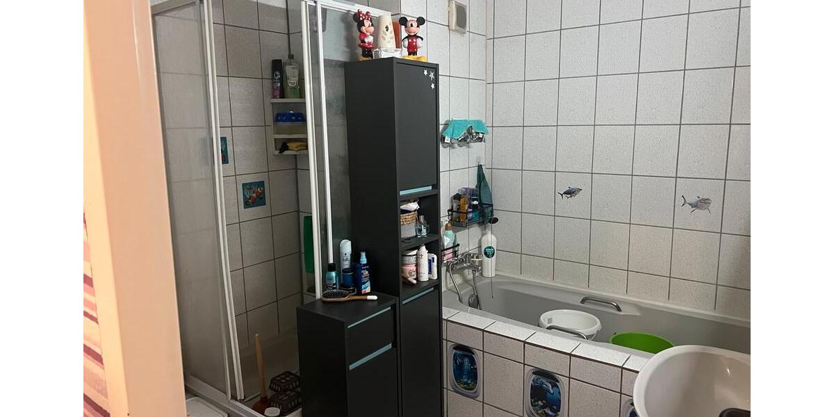 Etagenwohnung Krefeld Benrad - 3 Zimmer, 74 m&sup2;, 720&euro; | Angebot:25869925