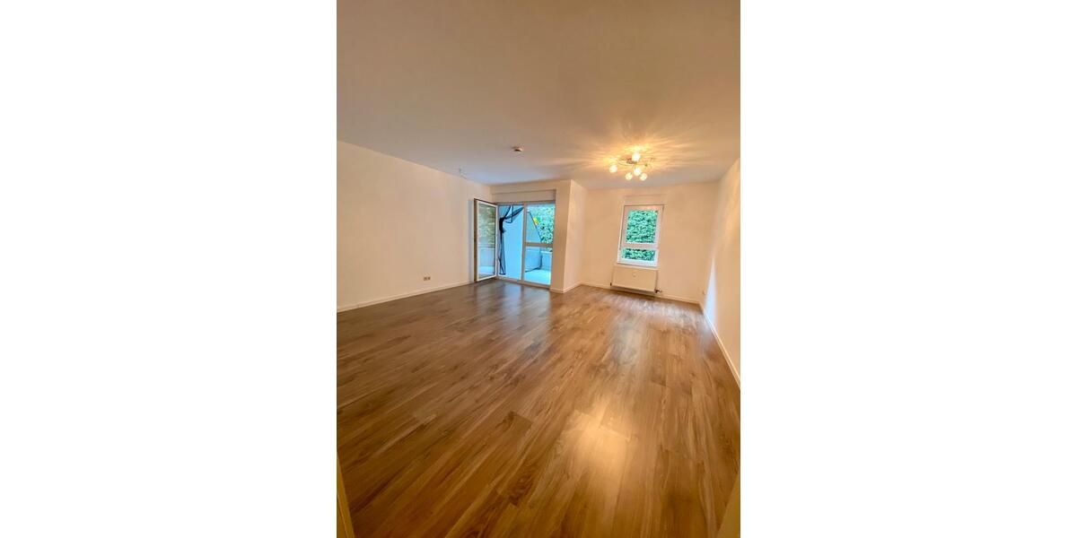 Moderne, helle Etagenwohnung mit gemütlichem Balkon - Top Lage 1 zimmer