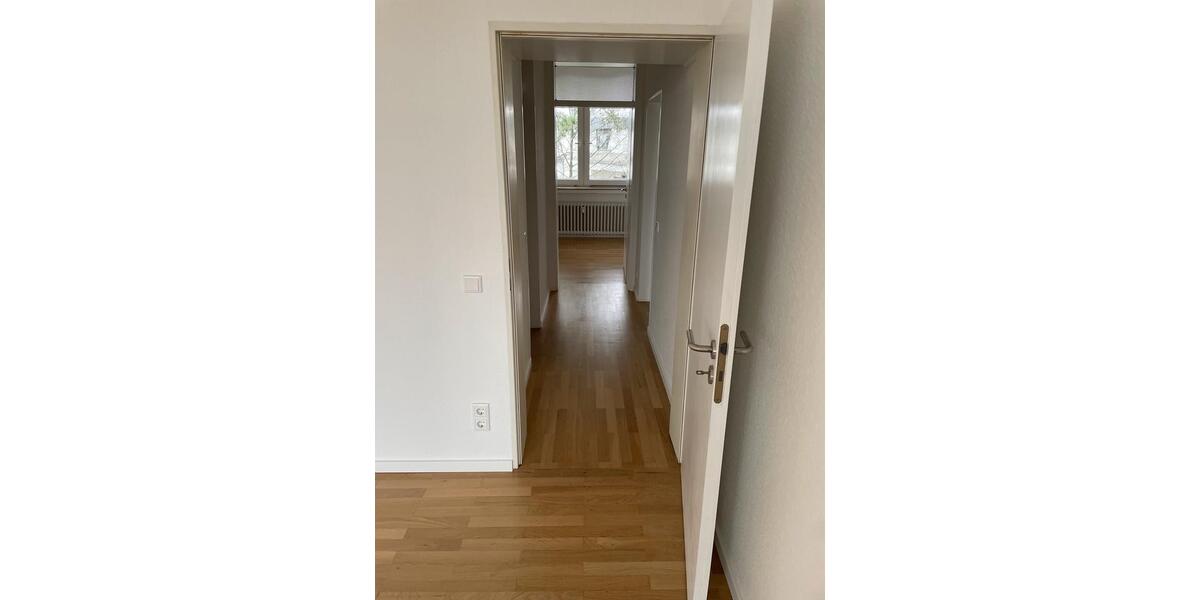 Etagenwohnung Iserlohn - 3 Zimmer, 108 m&sup2;, 1.350&euro; | Angebot:24843188