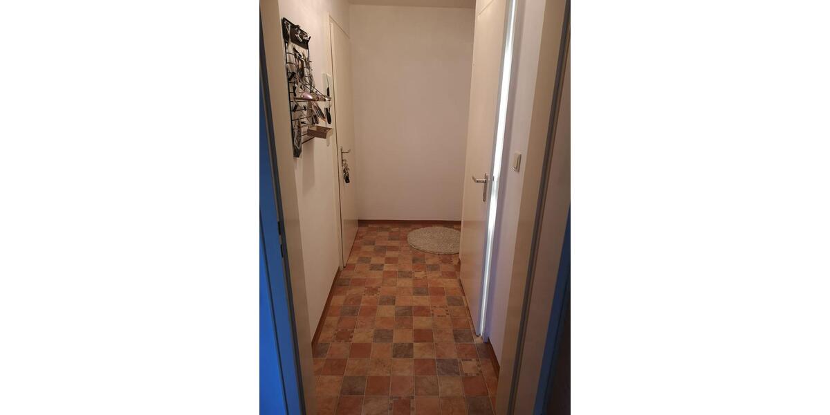Dachgeschoßwohnung Weiden in der Oberpfalz - 1.5 Zimmer, 27 m&sup2;, 280&euro; | Angebot:26535736