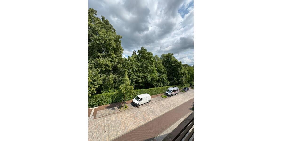 Schöne helle 3,5 Zimmer Wohnung mit Balkon am Stadtpark 3 zimmer