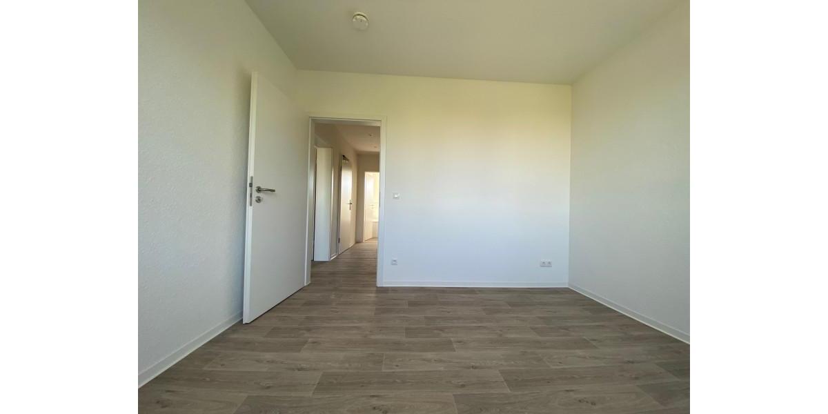Etagenwohnung Staßfurt - 3 Zimmer, 91 m&sup2;, 680&euro; | Angebot:26645800