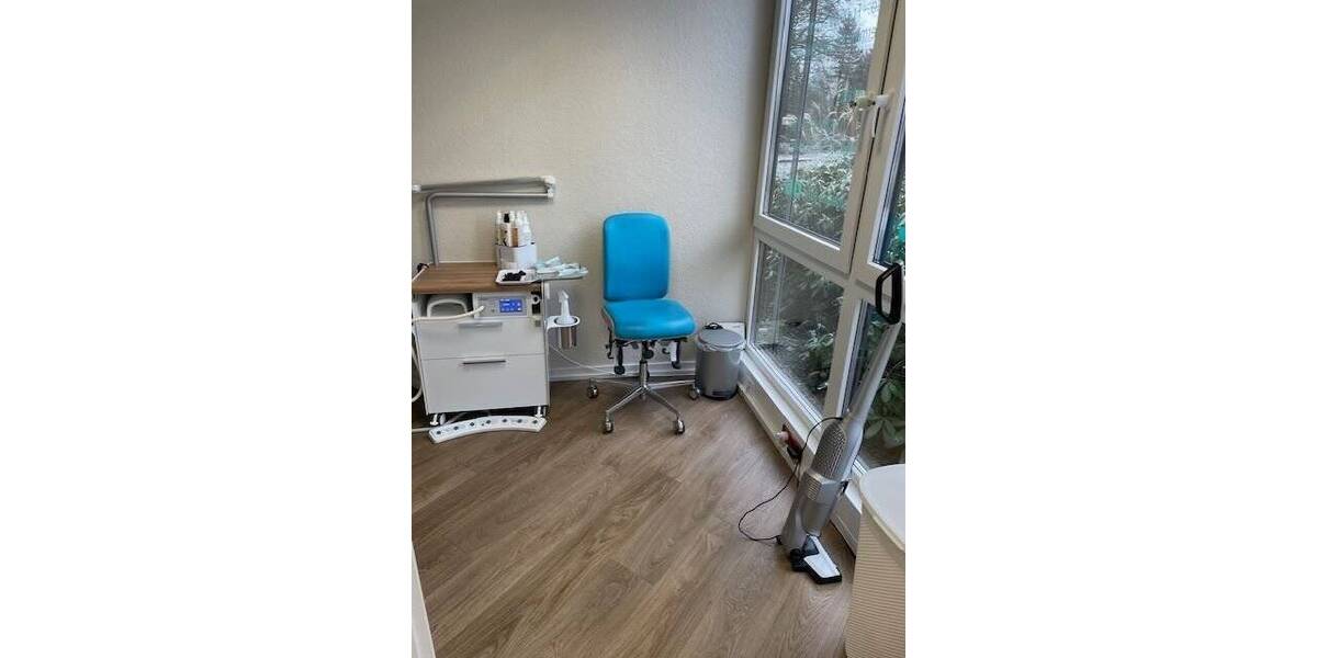 Gewerbeobjekt Steinhagen - 3 Zimmer, 120 m&sup2;, 1.200&euro; | Angebot:23886457