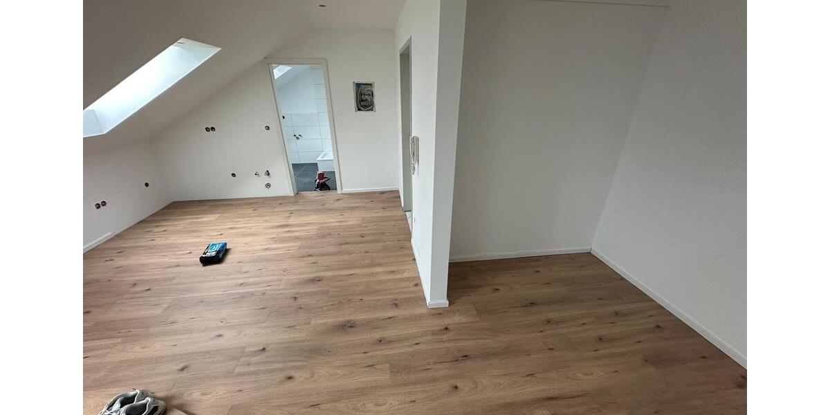 Dachgeschoßwohnung Freising Am Vogelherd - 1 Zimmer, 30 m&sup2;, 1.100&euro; | Angebot:25305031