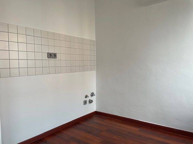 Gewerbeobjekt Eisenach - 4 Zimmer, 123 m&sup2;, 865&euro; | Angebot:25836592
