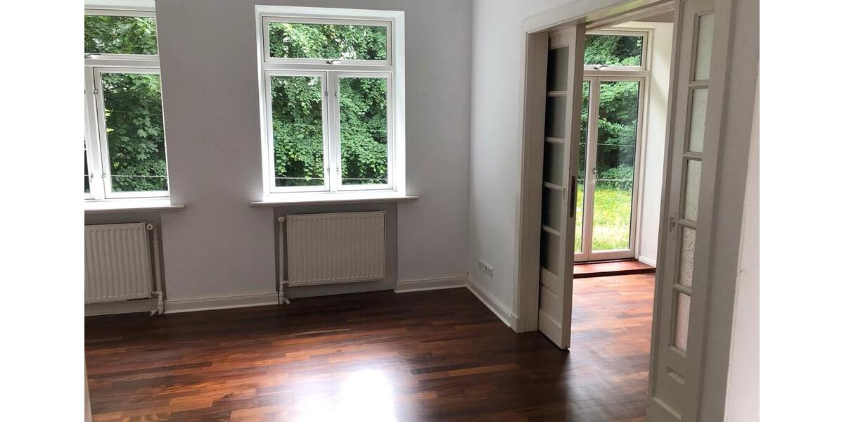 Hochparterre Freiburg (Elbe) - 5 Zimmer, 109 m&sup2;, 850&euro; | Angebot:24527710