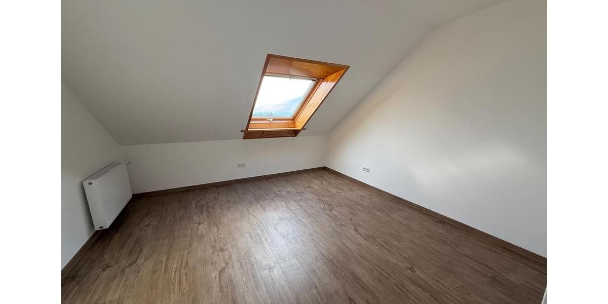 Neu sanierte 4-Zimmer-Wohnung in Hahnbach zu vermieten 4 zimmer