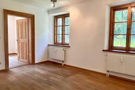 Gewerbeobjekt Miesbach - 2 Zimmer, 420&euro; | Angebot:24794978