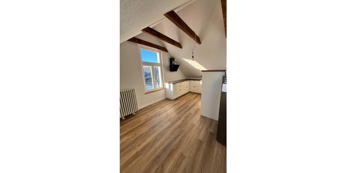 Dachgeschoßwohnung Bremen Blumenthal - 2.5 Zimmer, 66 m&sup2;, 845&euro; | Angebot:25150612