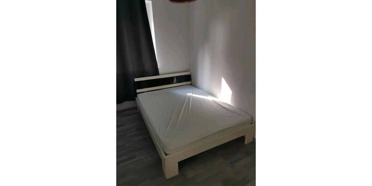 Etagenwohnung Hof Altstadt - 2 Zimmer, 60 m&sup2;, 700&euro; | Angebot:26284474