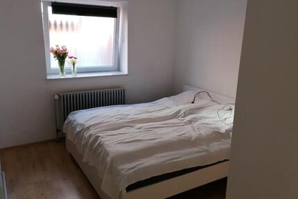 2-Zimmer Wohnung (ca 64qm) auf der Altstadtinsel zimmer