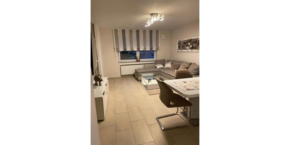 Schöne voll möblierte 2,5 Zim. Wohnung 2.5 zimmer