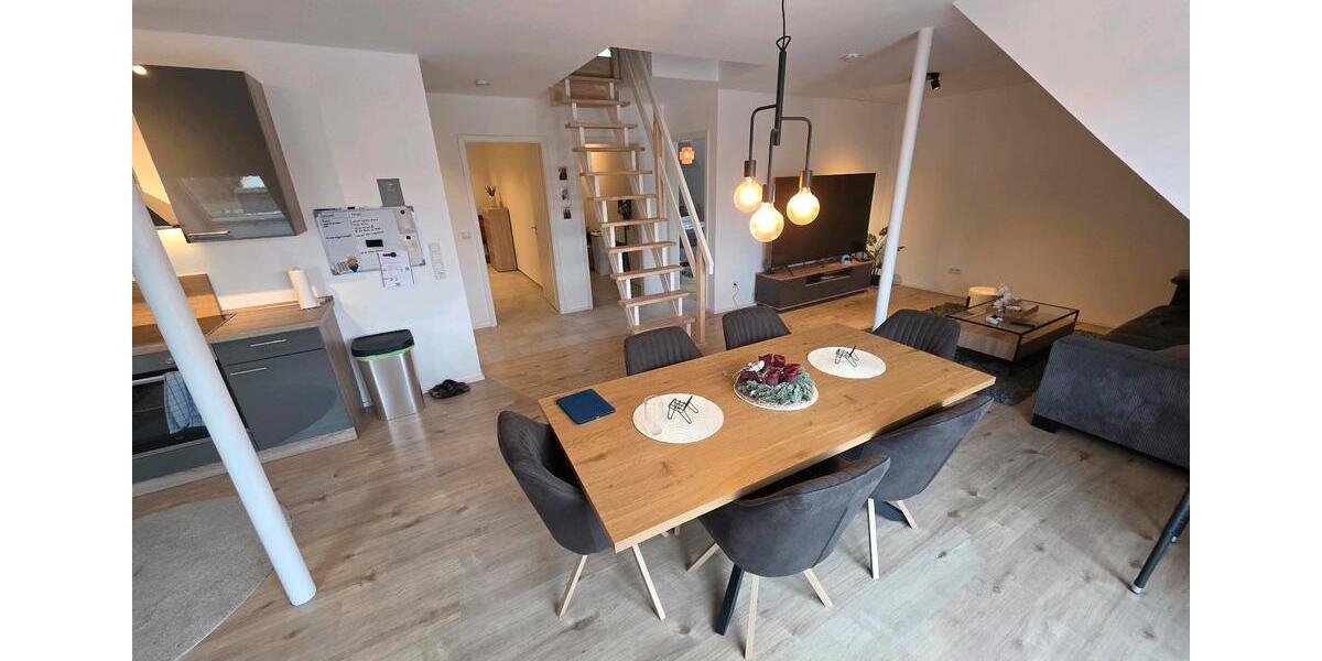 Exclusive Neubau 3,5 Zi. Wohnung, Dachg. + Galerie, großer Balkon 4 zimmer