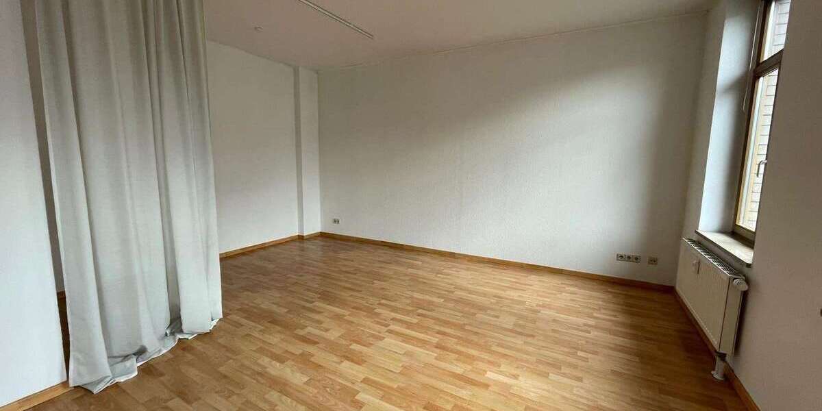 Etagenwohnung Chemnitz Sonnenberg - 1 Zimmer, 48 m&sup2;, 225&euro; | Angebot:26195255