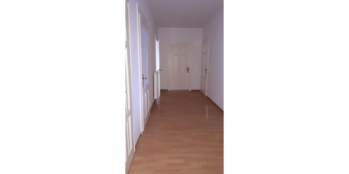 Etagenwohnung Torgau - 4 Zimmer, 96 m&sup2;, 600&euro; | Angebot:25646454