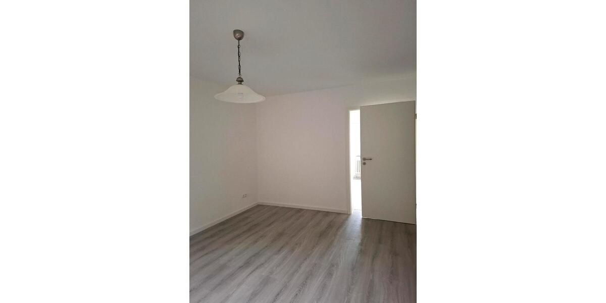 Erdgeschoßwohnung Siegen Eiserfeld - 1 Zimmer, 50 m&sup2;, 490&euro; | Angebot:26594629