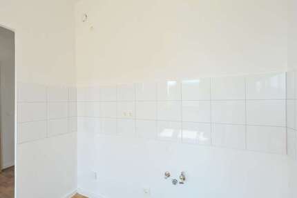 Wohnung zum Mieten in Halle 325 € 49.99 m²
