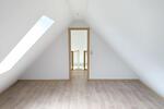 Dachgeschoßwohnung Elsteraue - 3.5 Zimmer, 85 m&sup2;, 470&euro; | Angebot:26233704
