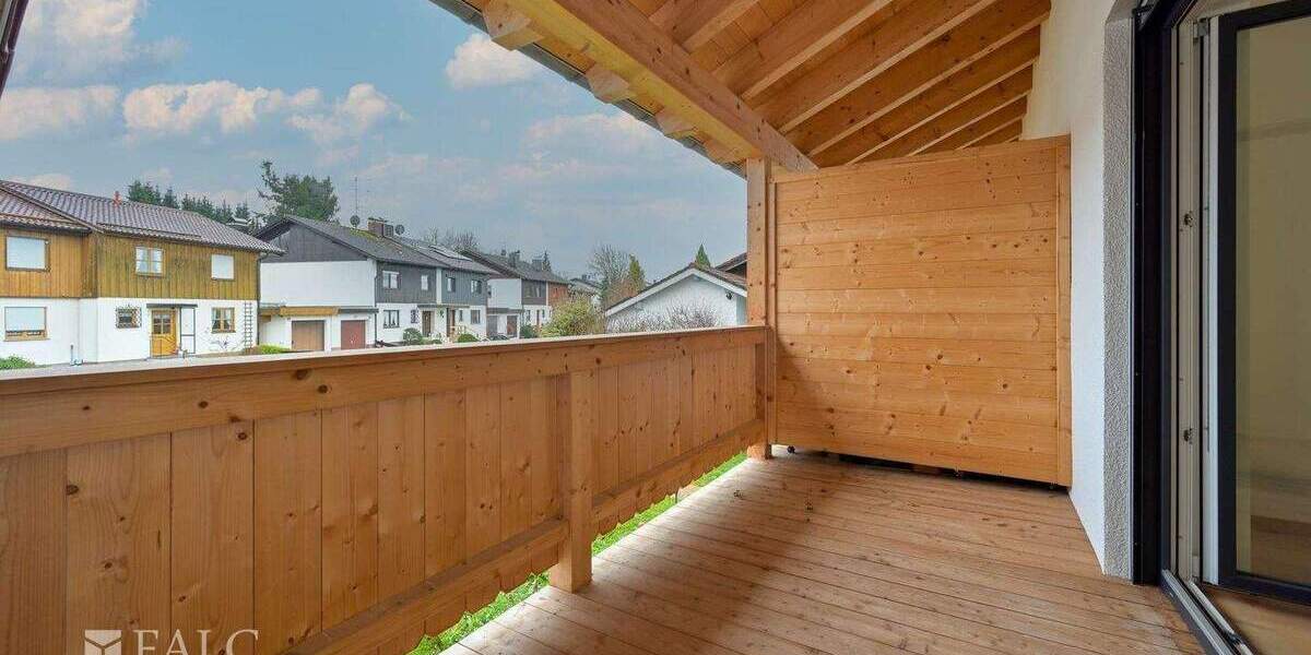 Etagenwohnung Otterfing - 3 Zimmer, 102 m&sup2;, 2.100&euro; | Angebot:24674510