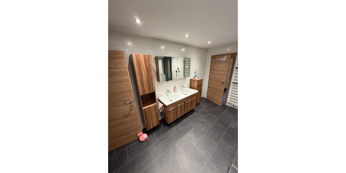 Terrassenwohnung Worms Nördliche Vororte - 6 Zimmer, 150 m&sup2;, 1.500&euro; | Angebot:26043690