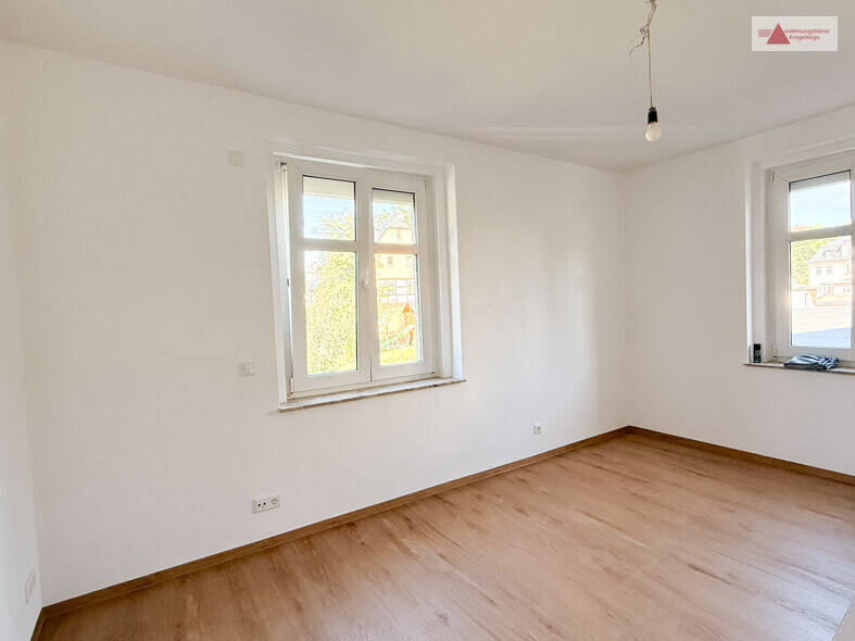 Etagenwohnung Burkhardtsdorf - 3 Zimmer, 77 m&sup2;, 720&euro; | Angebot:26066044