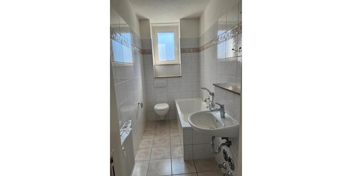 Etagenwohnung Lößnitz - 2 Zimmer, 54 m&sup2;, 267&euro; | Angebot:26004146