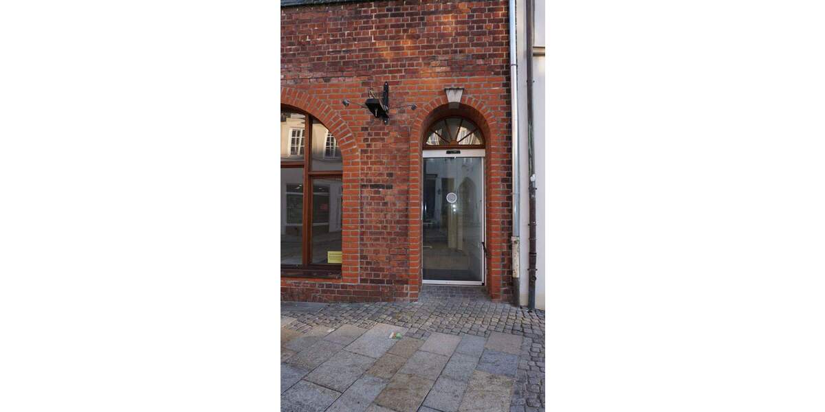 Ladenfläche 130m² in 1B-Lage , Am Sande in 21335 Lüneburg, Ladengeschäft, Einzelhandelsfläche , zzgl. 30m² Nebenflächen - sofort frei 1 zimmer