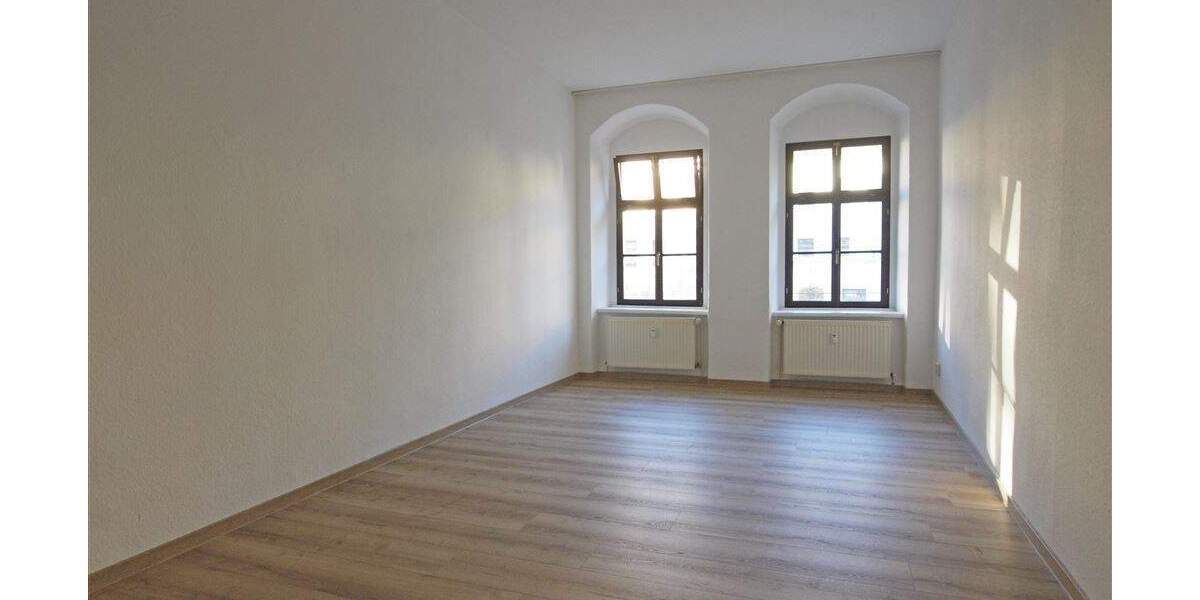 Etagenwohnung Hainichen - 3 Zimmer, 90 m&sup2;, 496&euro; | Angebot:25689468