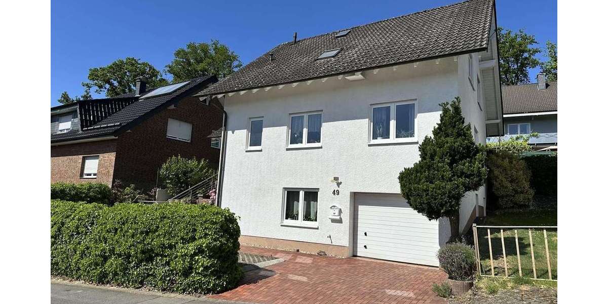 Einfamilienhaus Waldbröl - 6 Zimmer, 126 m&sup2;, 1.500&euro; | Angebot:26759868