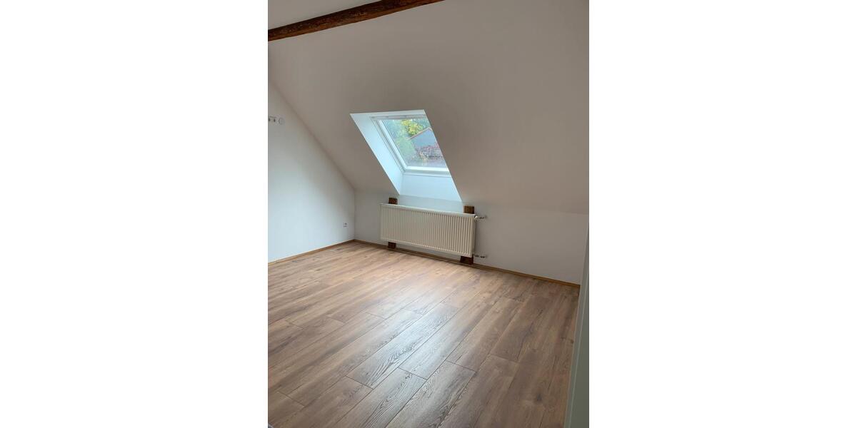 Dachgeschoßwohnung Eicklingen - 2 Zimmer, 90 m&sup2;, 800&euro; | Angebot:26261956