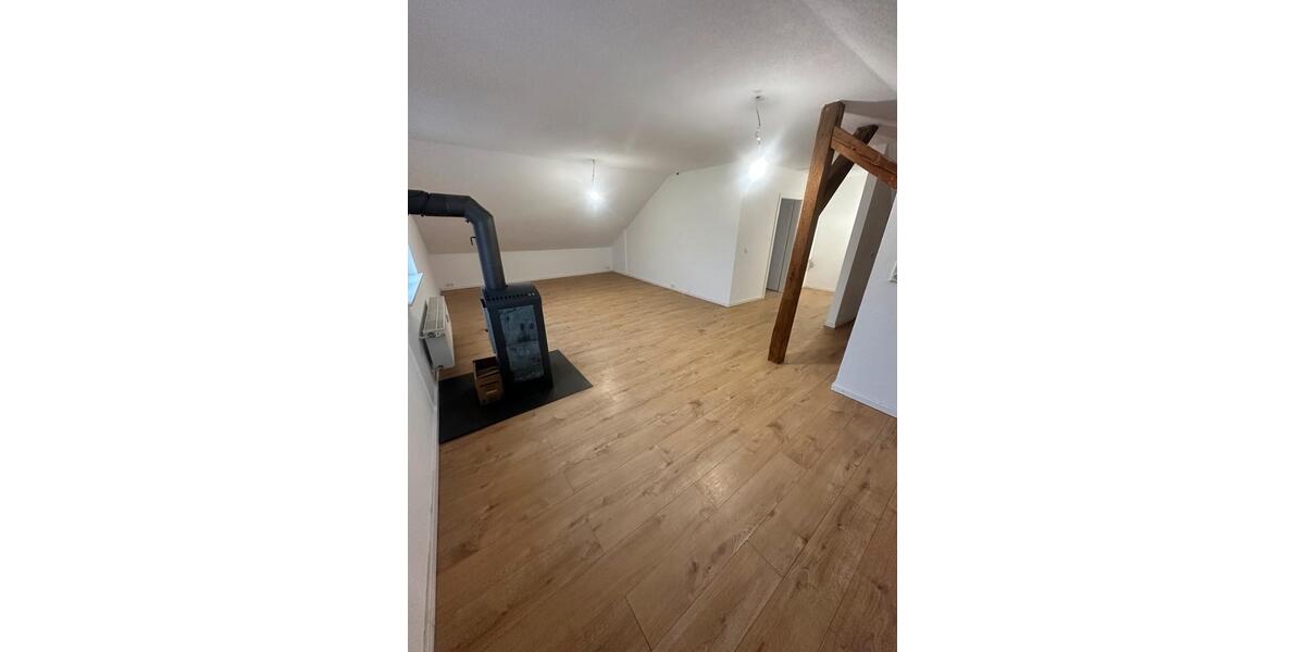 Dachgeschoßwohnung Lahr (Schwarzwald) - 3.5 Zimmer, 70 m&sup2;, 850&euro; | Angebot:26507784