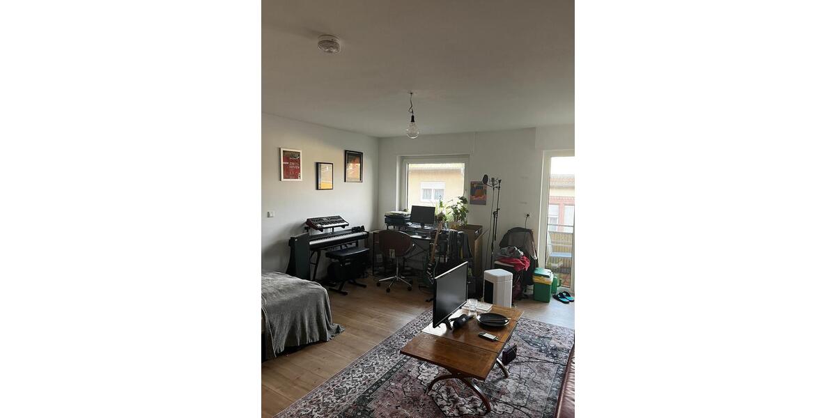 Großes WG Zimmer in moderner WG mit Balkon und 2 Bädern 1 zimmer