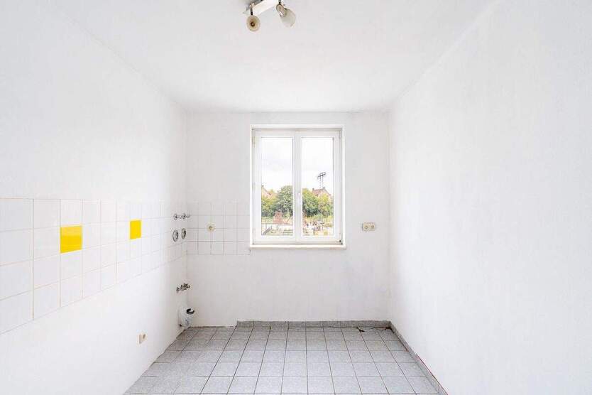 Geräumige 3-Zimmer-Whg. unweit des WorldTradeCenters. Neubau mit Aufzug an der Freiberger Straße. 3 zimmer