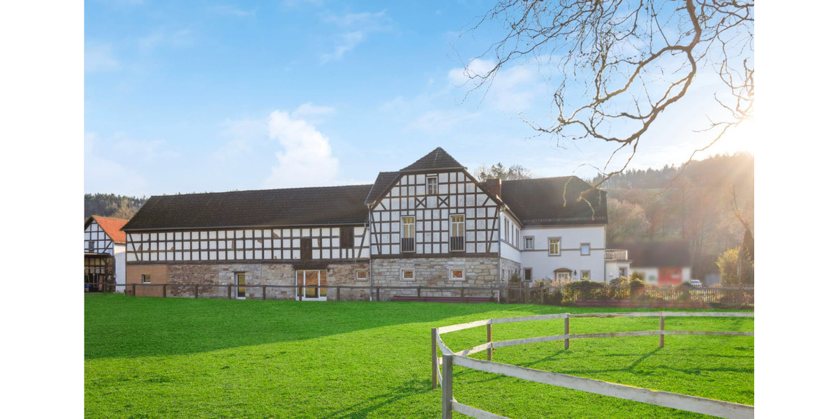 Etagenwohnung Stadtroda - 4 Zimmer, 102 m&sup2;, 1.000&euro; | Angebot:25027026