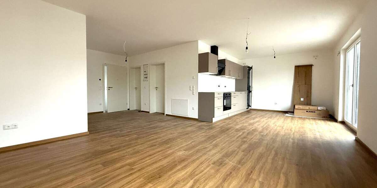 Etagenwohnung Schwarzenfeld - 2 Zimmer, 70 m&sup2;, 820&euro; | Angebot:26804081